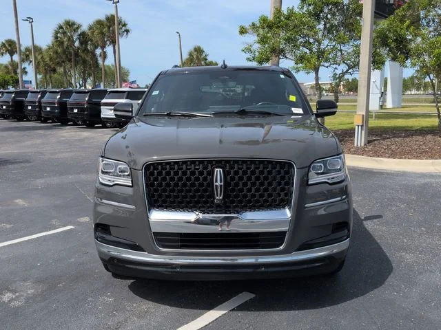 Used 2023 Dark Gray Metallic Lincoln Black Label image 9