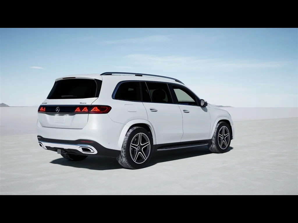 New 2027 MANUFAKTUR Moonlight White Metallic Mercedes-Benz GLS 450 image 16