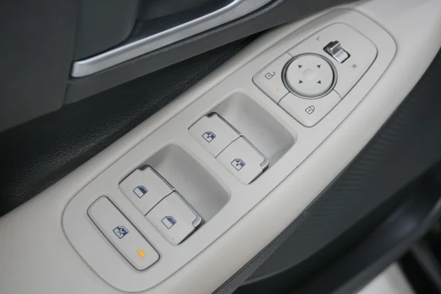 Used 2024  Hyundai SEL image 15