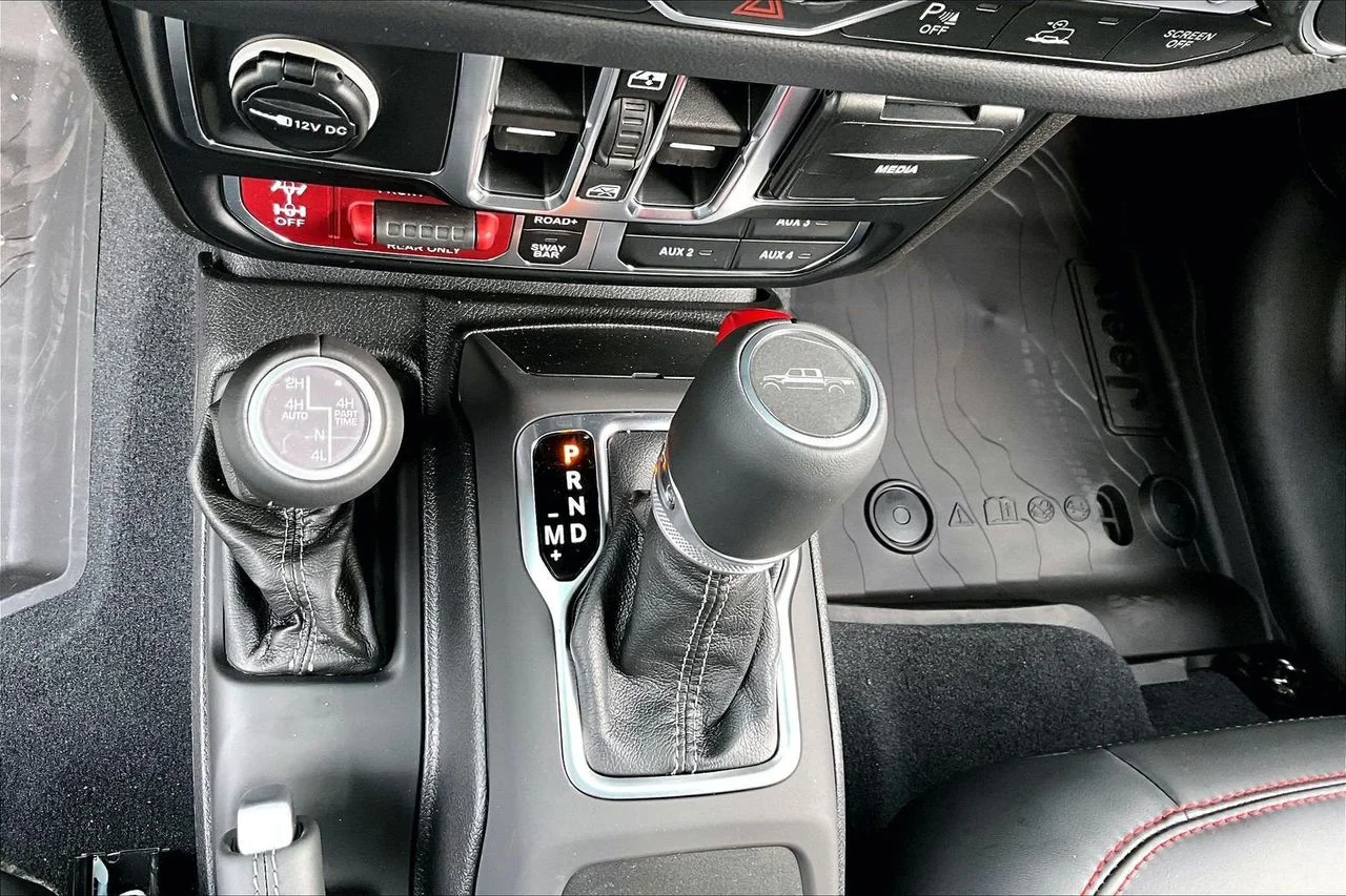 New 2026 Black Clearcoat Jeep Rubicon X image 29