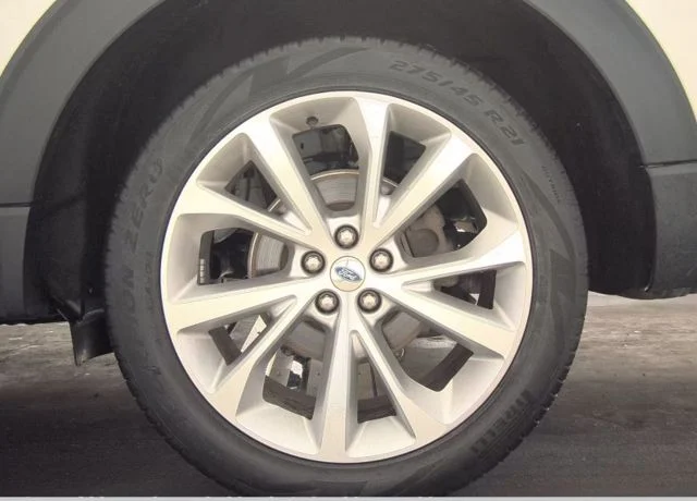 Used 2022 White Ford Platinum image 12
