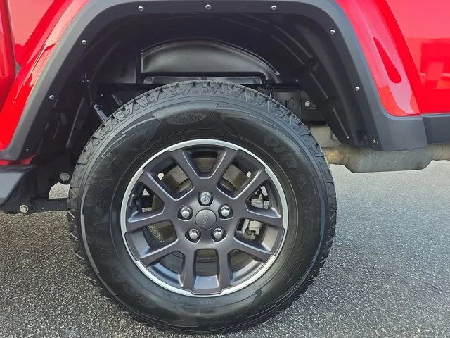 Used 2021 Red Jeep Overland image 32