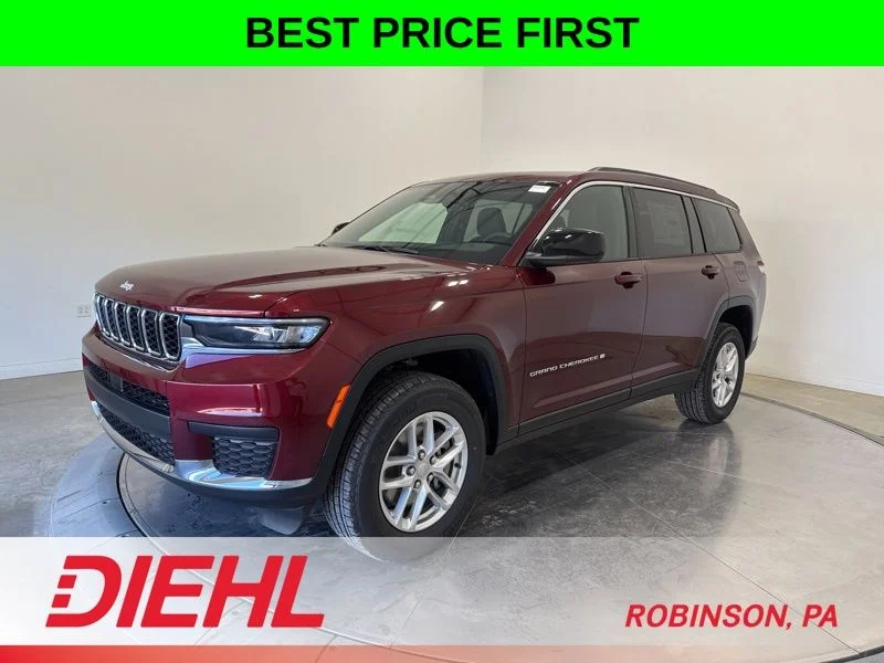 New 2026 Velvet Red Pearl-Coat Exterior Paint Jeep Laredo image 3