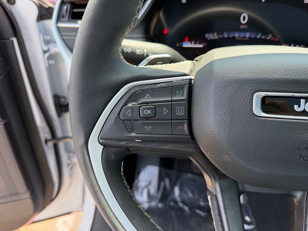 2025 Jeep Grand Cherokee Limited - Photo 17