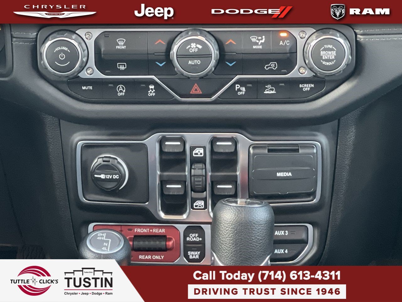 New 2026 Black Clearcoat Jeep Rubicon image 13