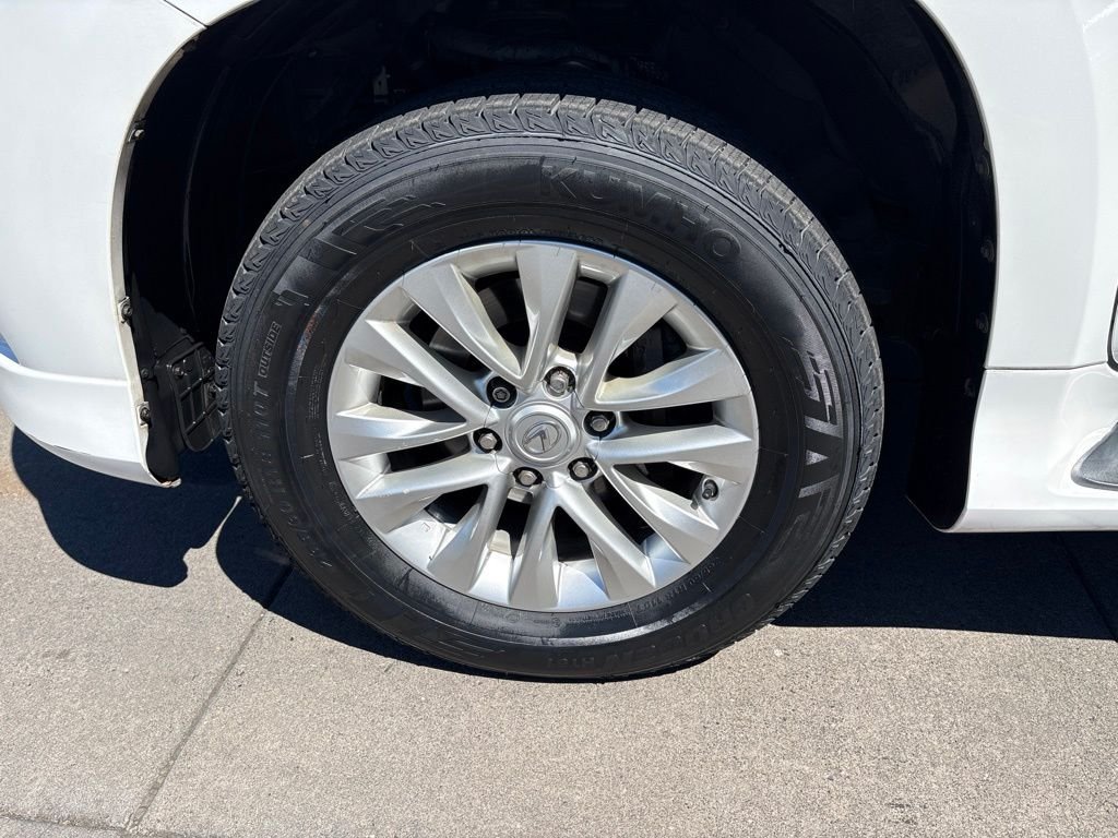 Used 2015 Starfire Pearl Lexus 460 image 11