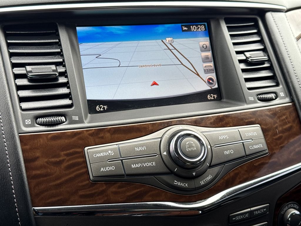 Used 2020 White Nissan Platinum image 26