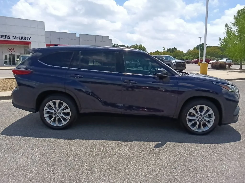 Used 2021 Blue Toyota Limited image 2