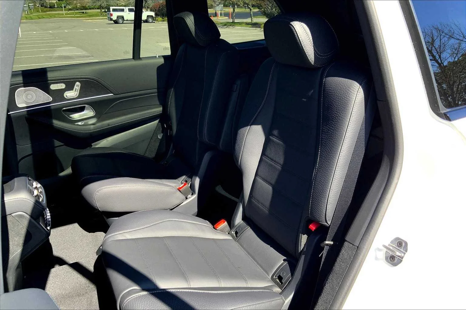 Certified Used 2026 Polar White Mercedes-Benz GLS 450 image 13