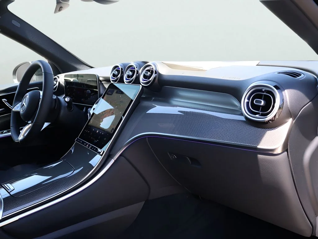 New 2026 Black Mercedes-Benz GLC 300 image 9
