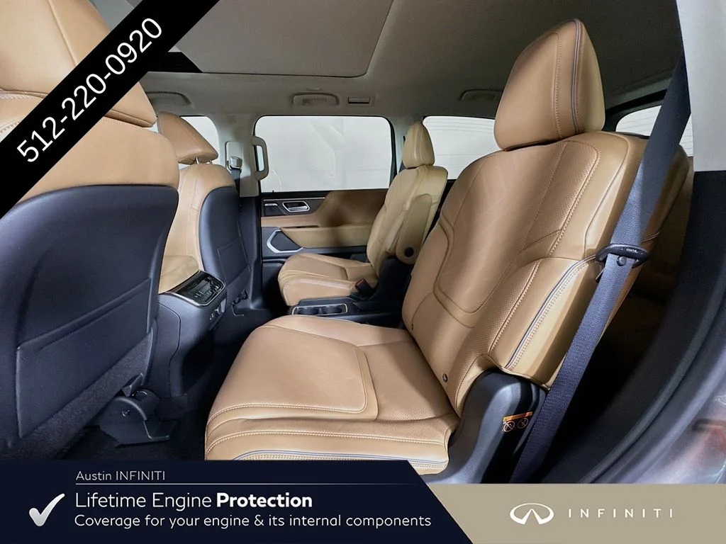 New 2027 Silver INFINITI LUXE image 32