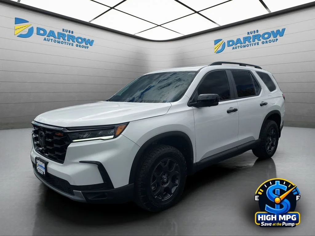 2025 Honda Pilot TrailSport AWD's photo