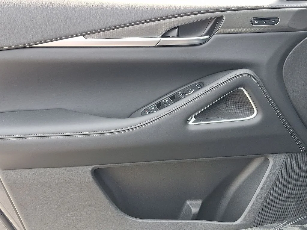 Used 2026 Gray INFINITI LUXE image 14