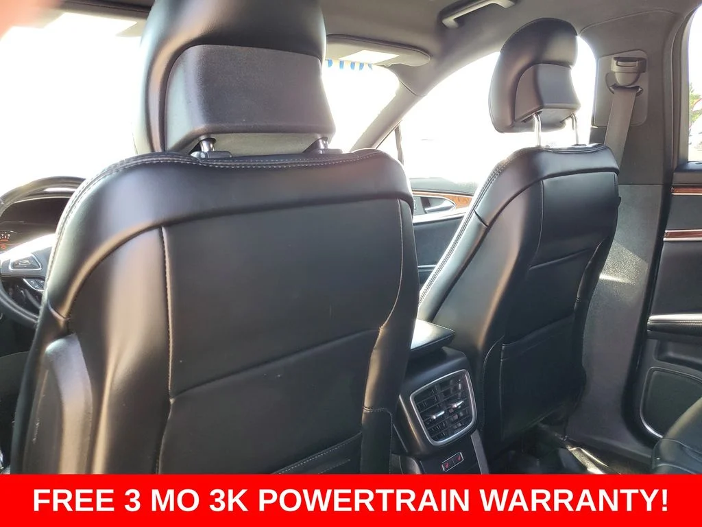 Used 2016 Silver Lincoln Select image 35