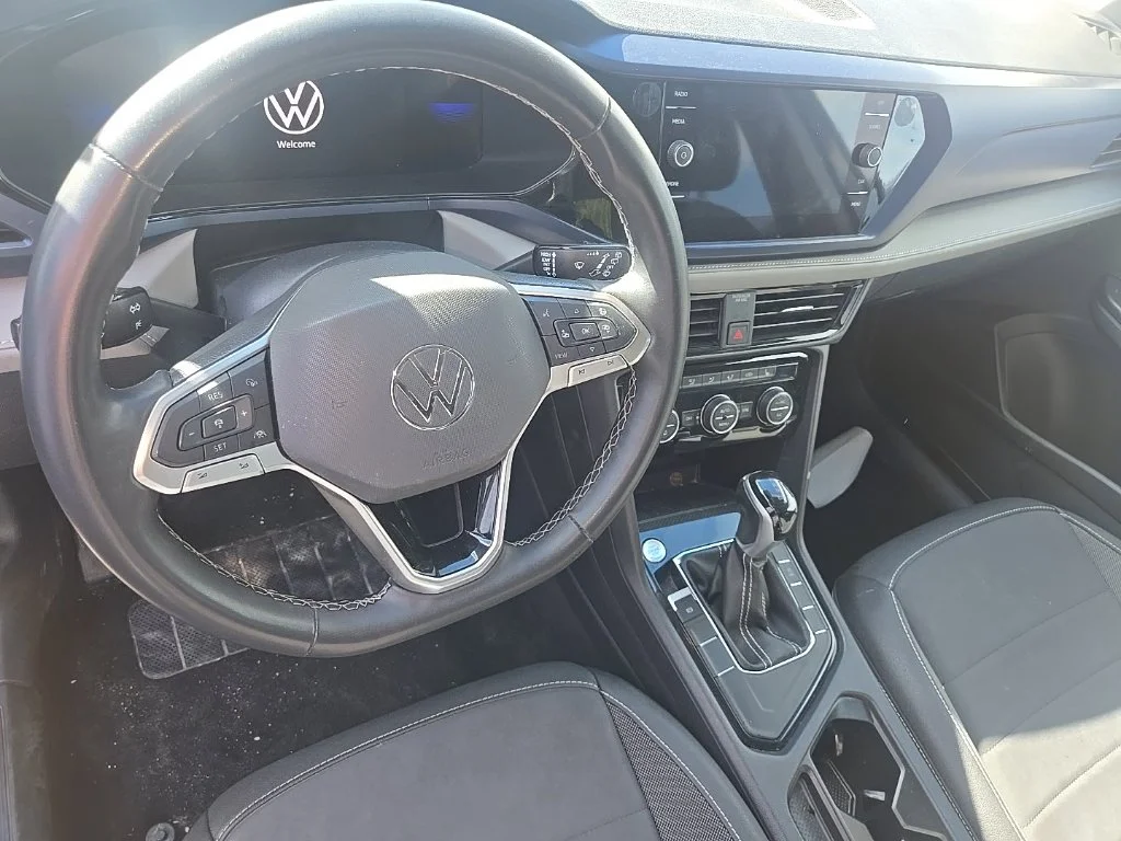 Used 2024 Gray Volkswagen 1.5T SE image 7
