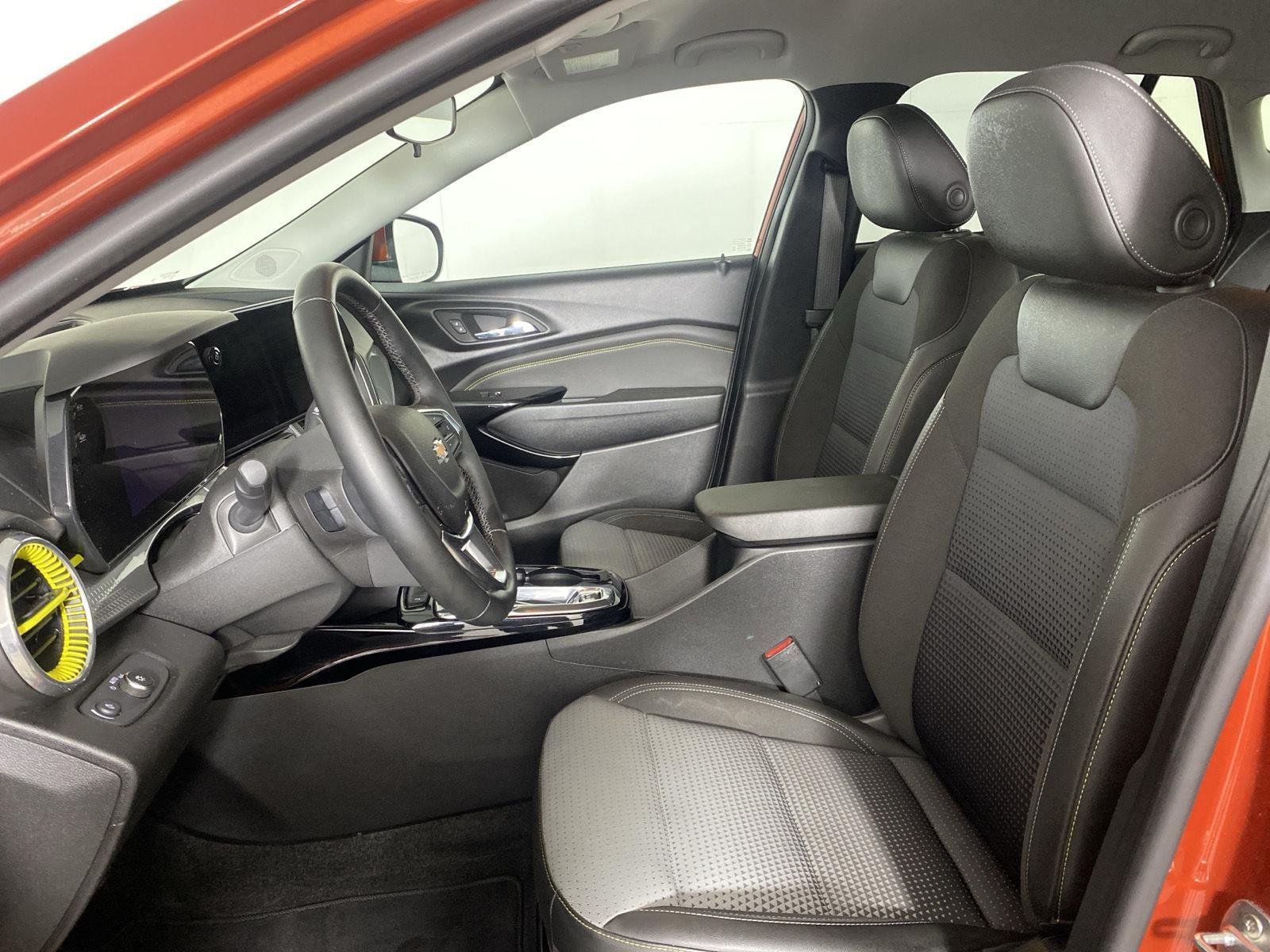 Used 2024 Cayenne Orange Metallic Chevrolet LT image 20