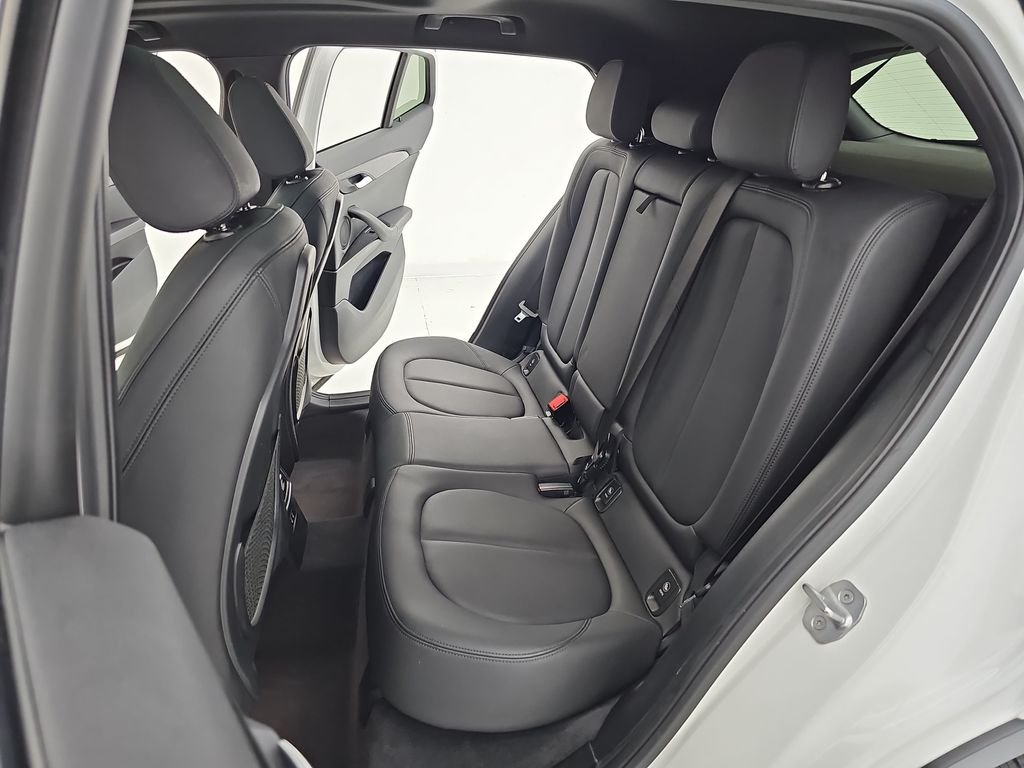Used 2019 Mineral White Metallic BMW sDrive28i image 22