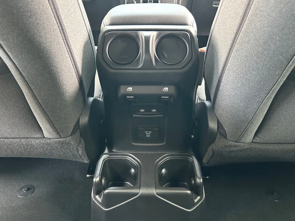 Used 2024 White Jeep Sahara image 30