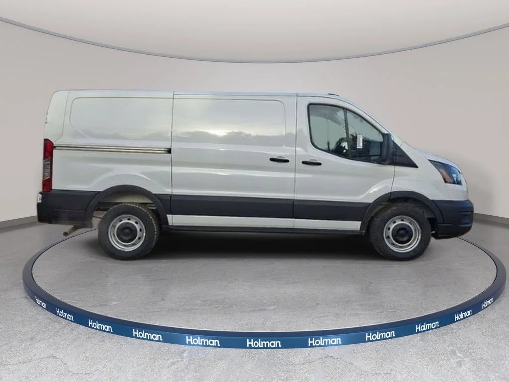 New 2026 Oxford White Ford Base image 3