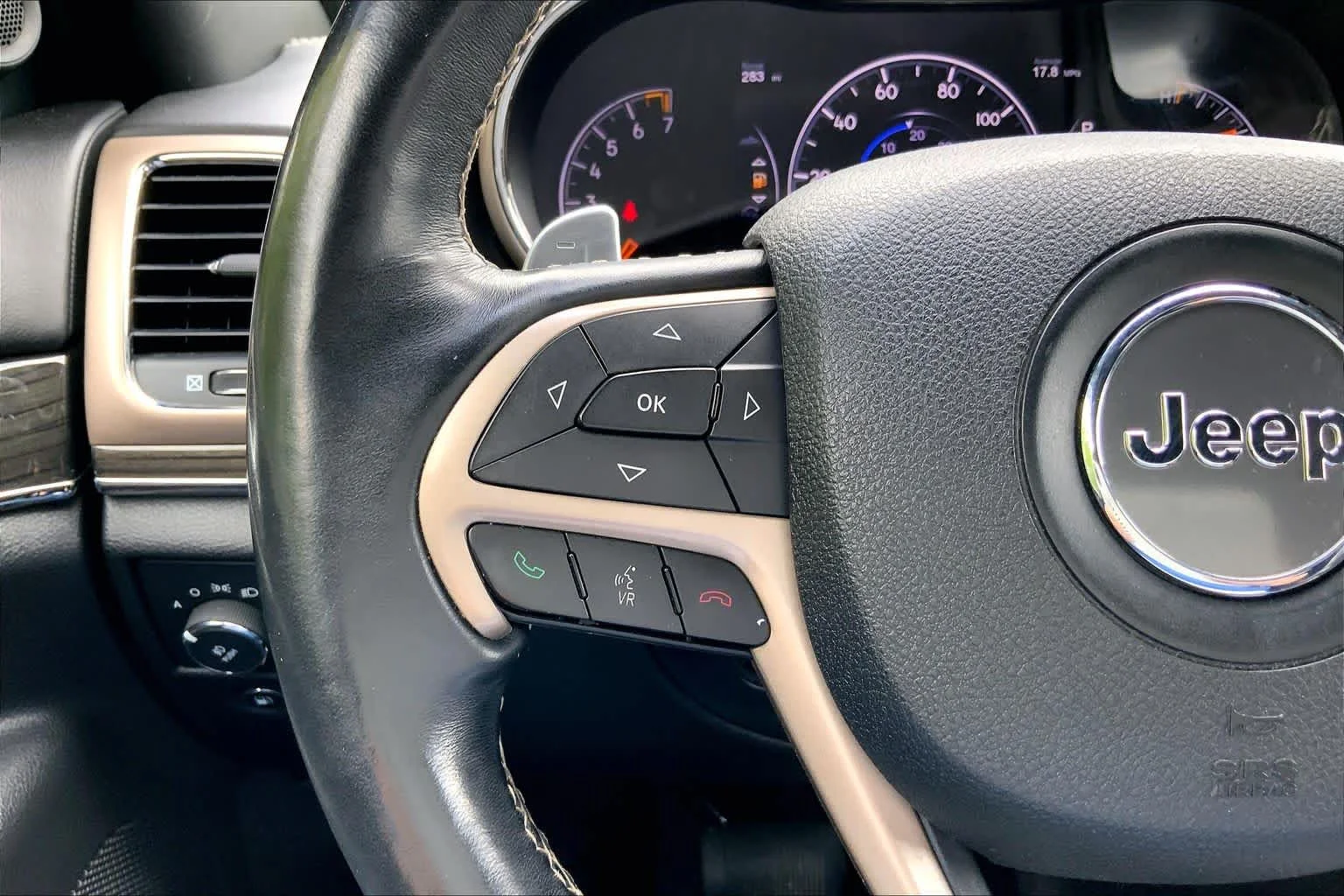 Used 2017 True Blue Pearlcoat Jeep Overland image 24