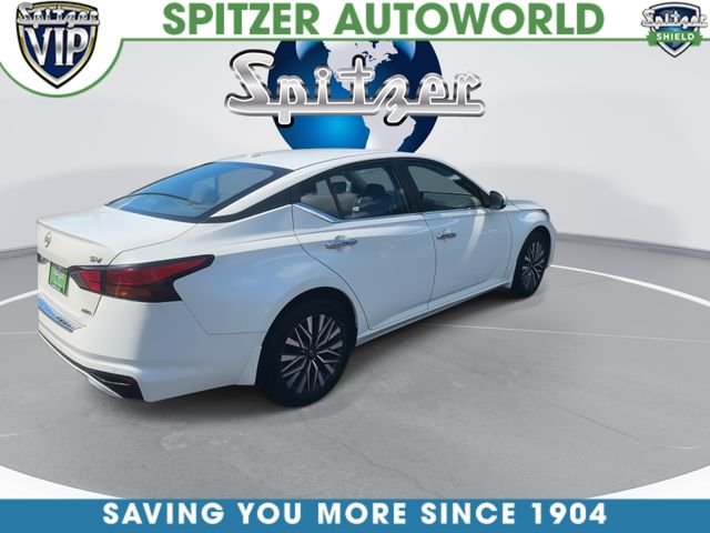 Used 2023 White Nissan 2.5 SV image 9