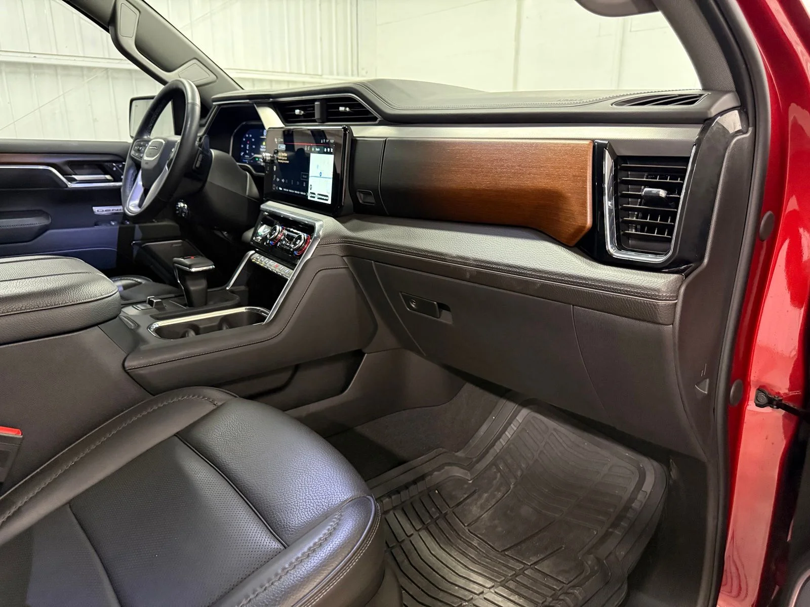 Used 2024 Red GMC Denali image 28
