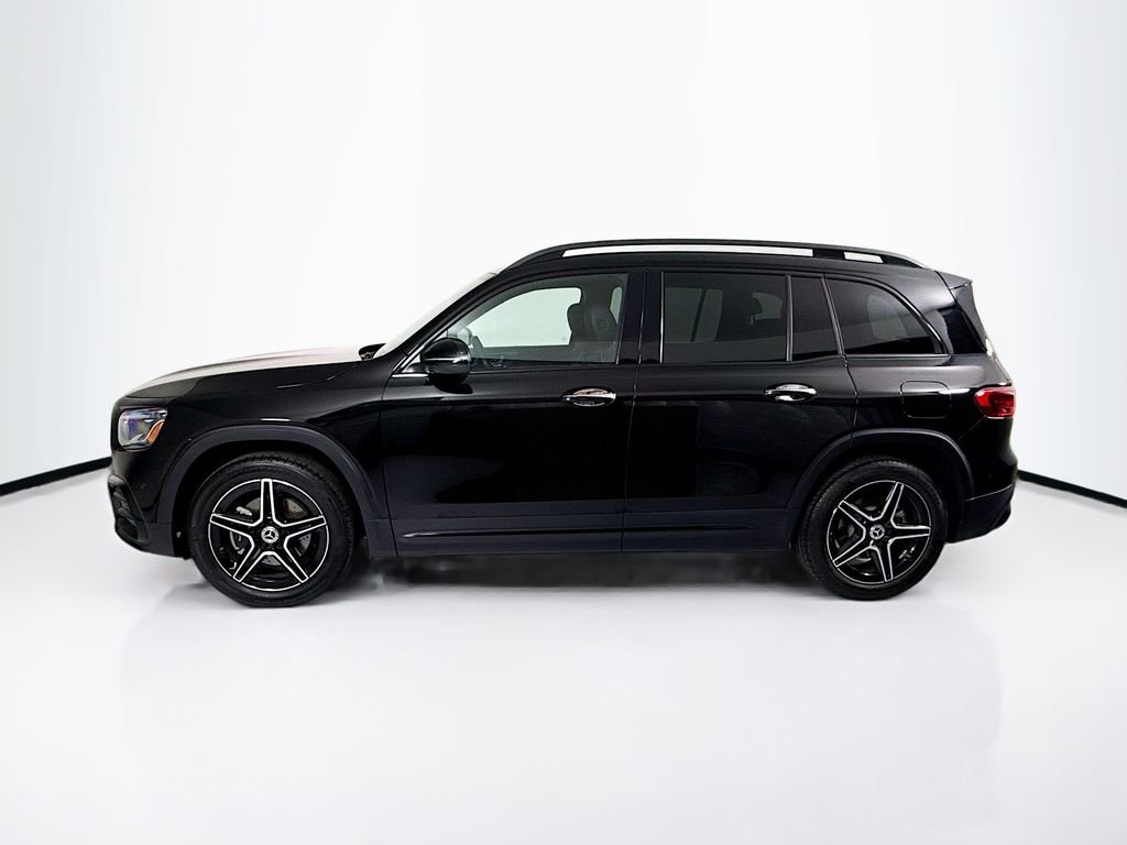 Used 2025 Night Black Mercedes-Benz GLB 250 image 8