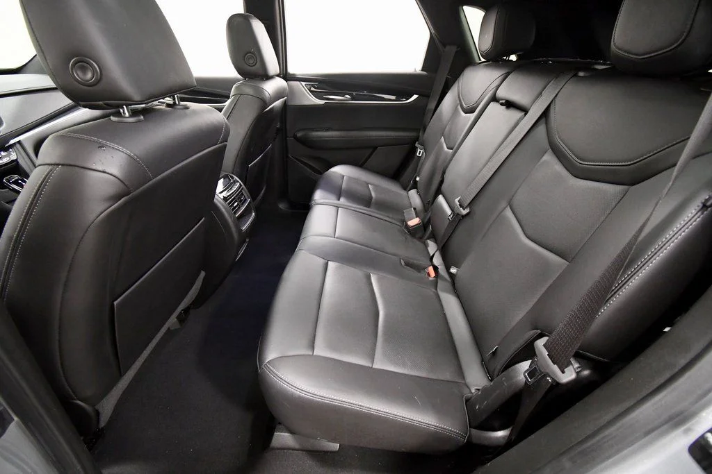 Used 2024 Silver Cadillac Premium Luxury image 15