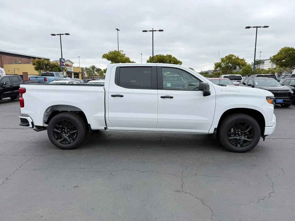 New 2026 Summit White Chevrolet Custom image 5