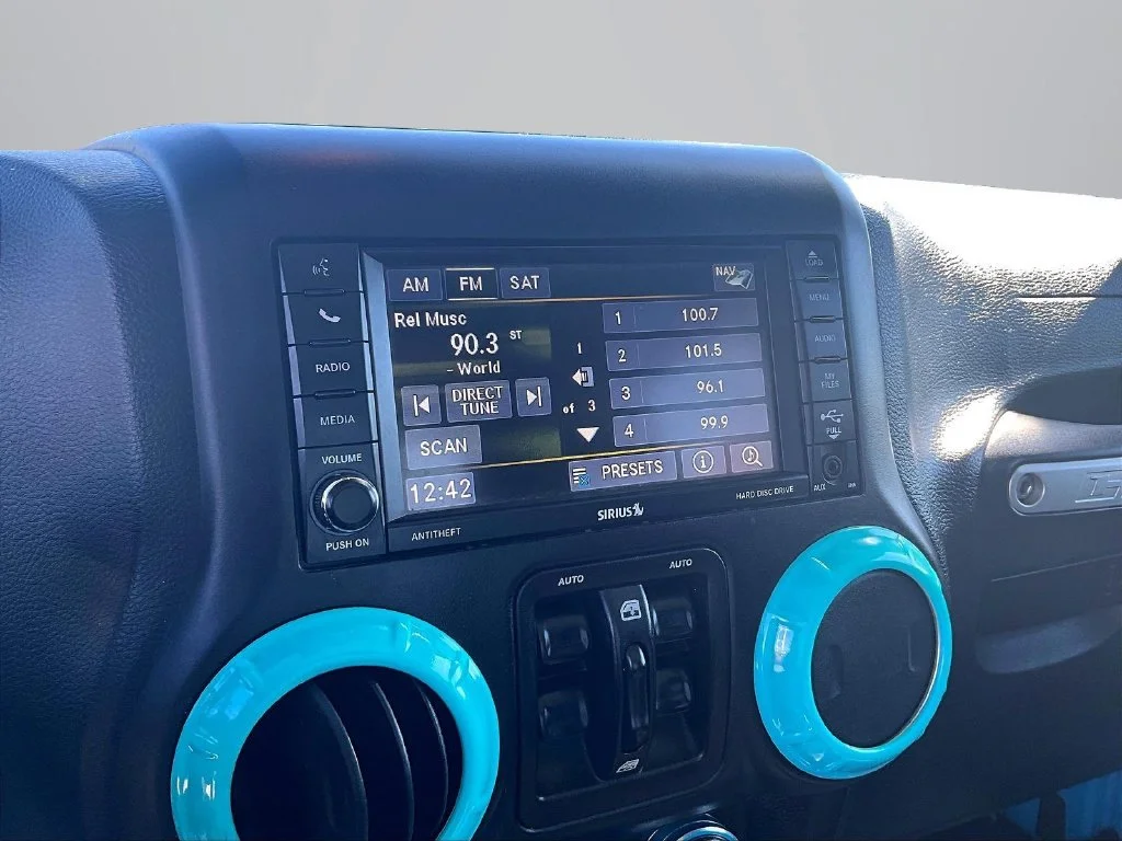 Used 2017 Blue Jeep Unlimited Sahara image 22