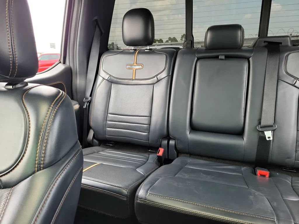 Used 2021 Silver Ford Platinum image 12