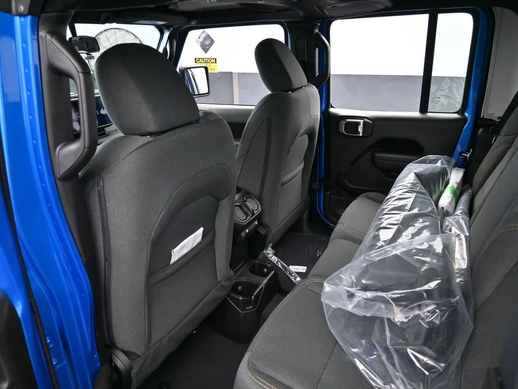 New 2026 Hydro Blue Pearl-Coat Exterior Paint Jeep Sport image 27