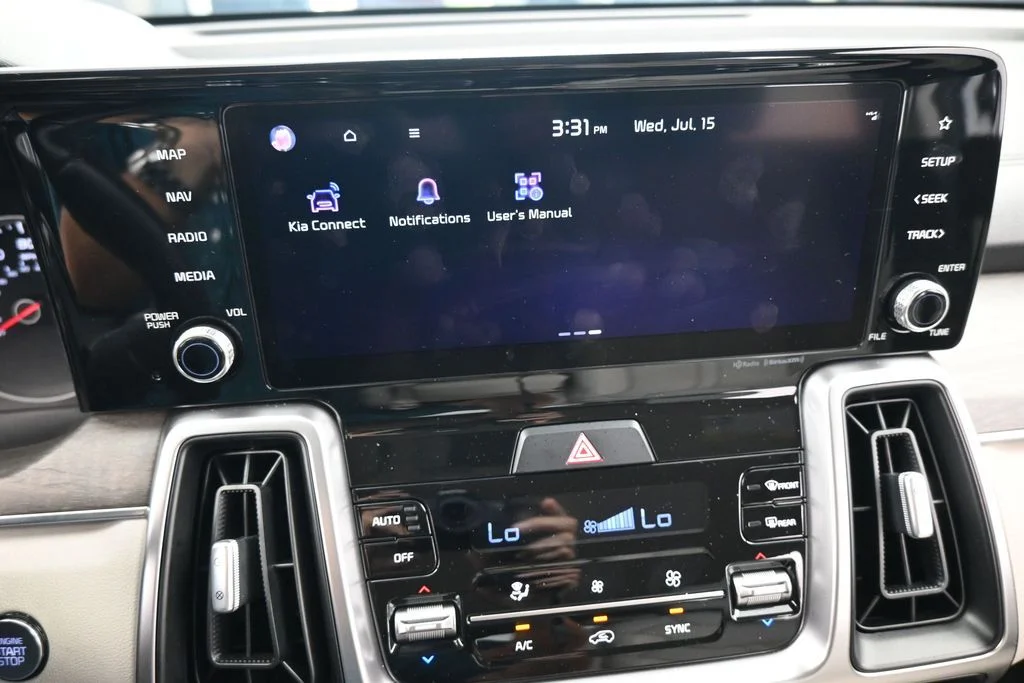 Used 2023 Glacial White Pearl Kia EX image 24