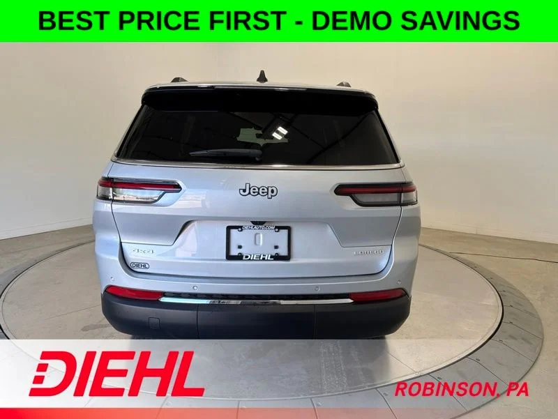 New 2026 Silver Zynith Exterior Paint Jeep Laredo image 6