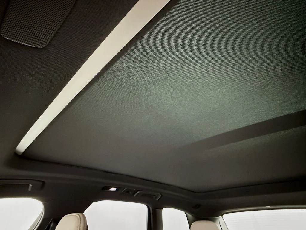 2026 Volvo XC60 Plus - Photo 22
