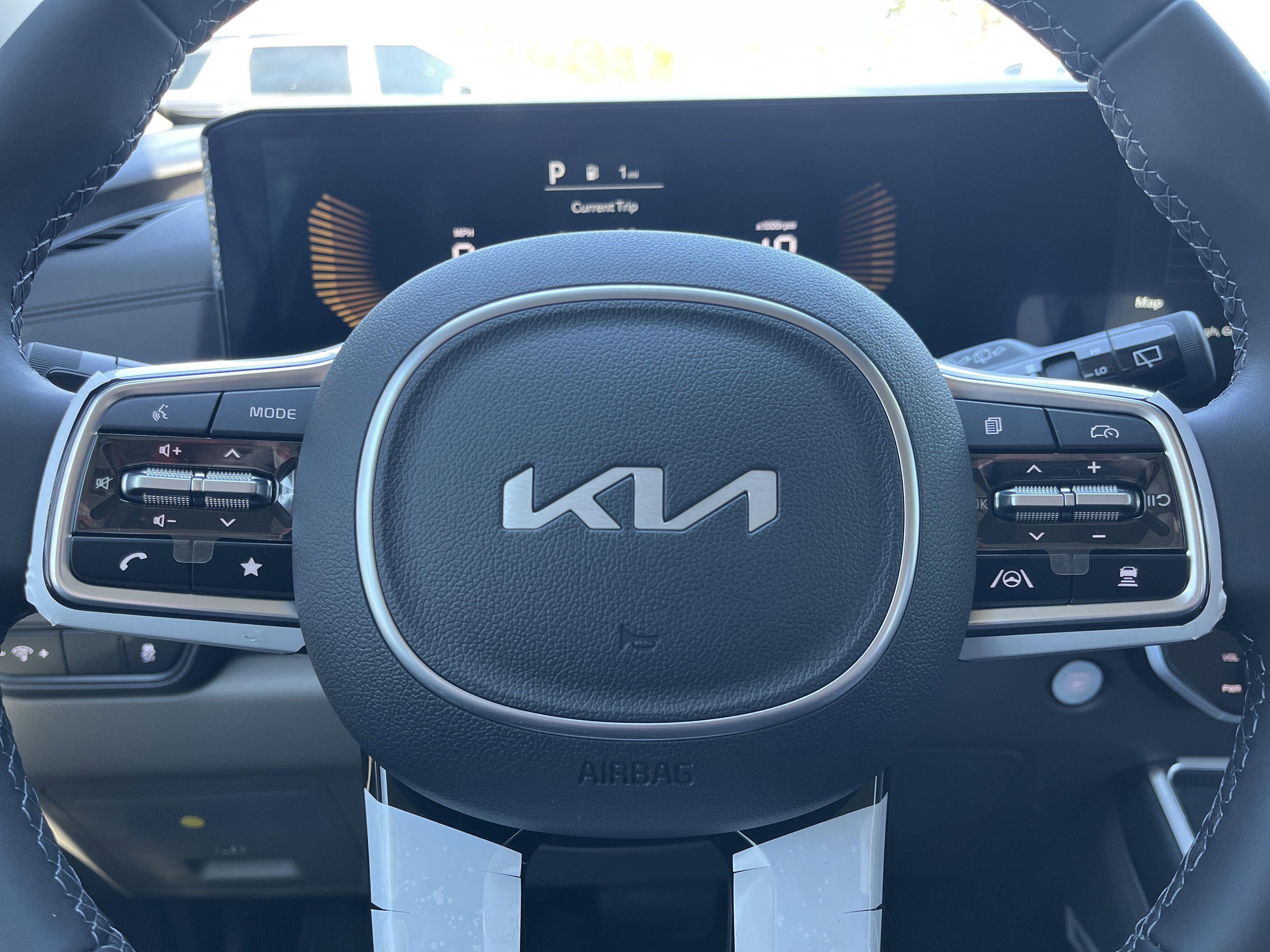 New 2026 Snow White Pearl Kia EX image 14