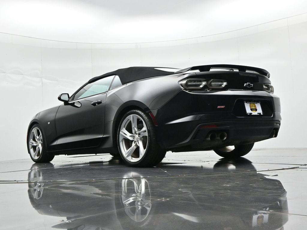 Used 2019 Black Chevrolet 2dr Conv SS w/2SS image 21