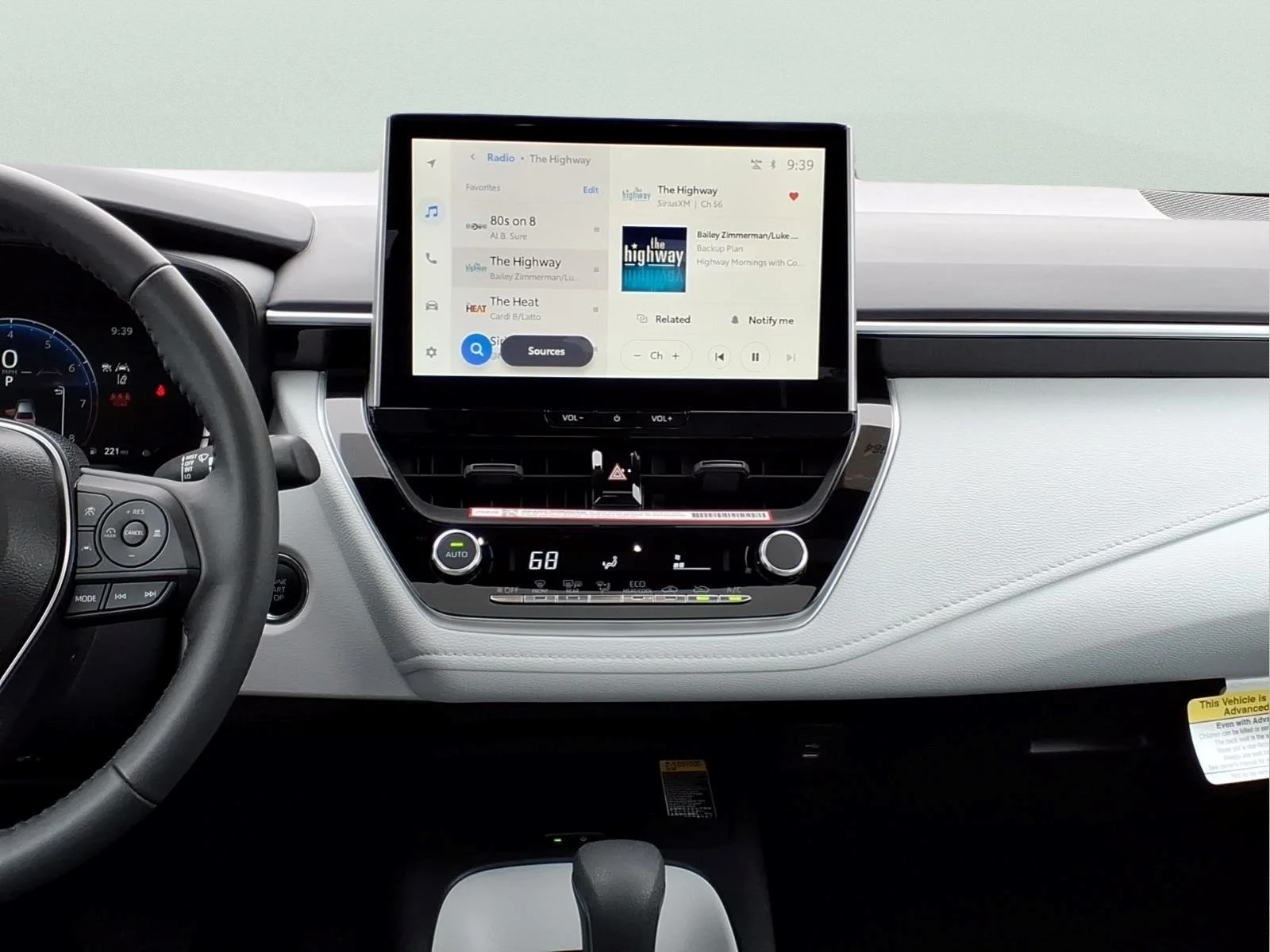 2025 Toyota Corolla SE - Photo 35