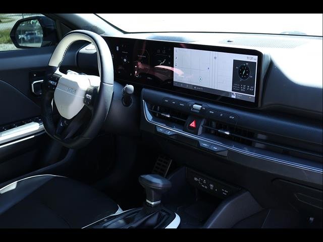 Certified Used 2025 Snow White Pearl Kia GT-Line Turbo image 17