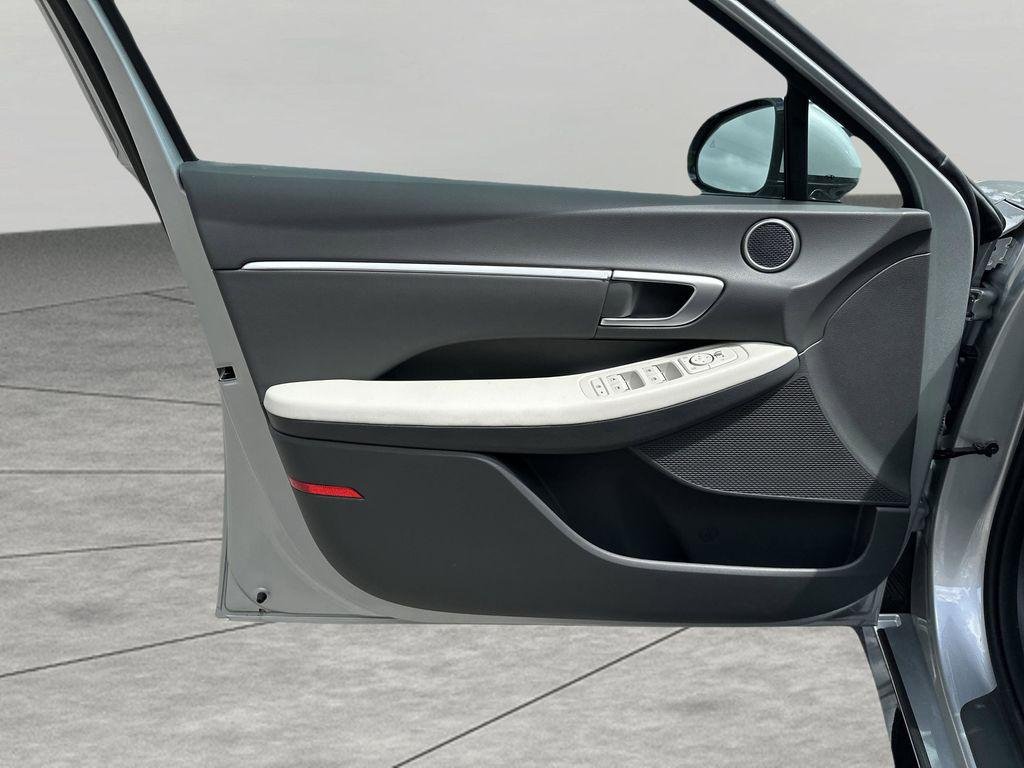New 2026 Aero Silver Hyundai SEL Sport image 14