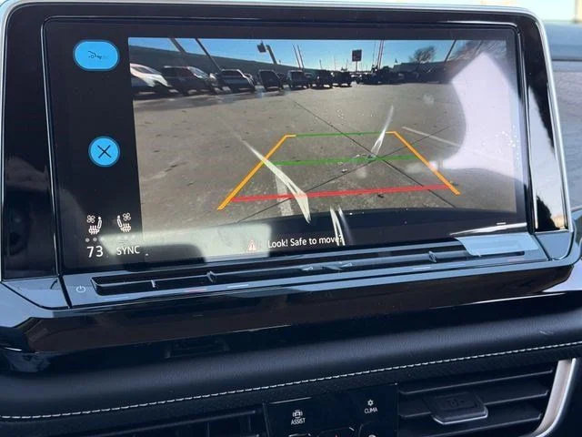 New 2026 Silver Volkswagen SE w/Technology image 14