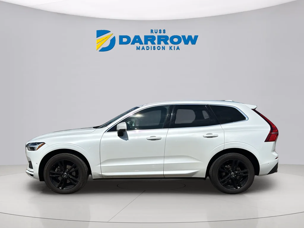 Used 2019 Crystal White Pearl Volvo T5 Momentum image 2