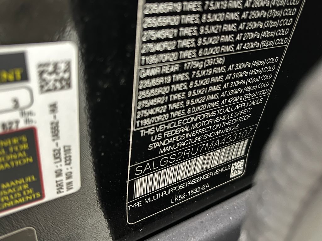 Used 2021 Black Land Rover Westminster image 29