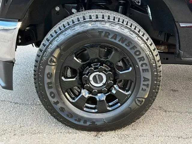 2024 Ford F-350 Super Duty XLT - Photo 7