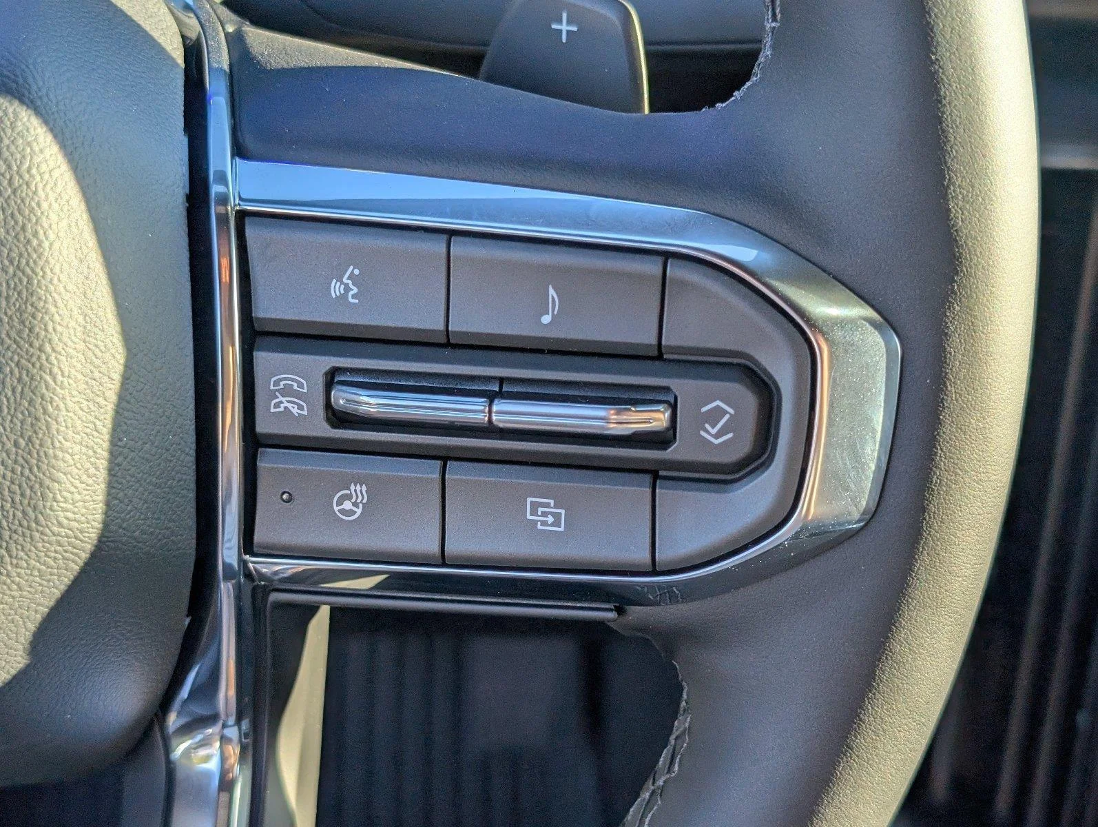 New 2027 Summit White GMC Elevation image 28