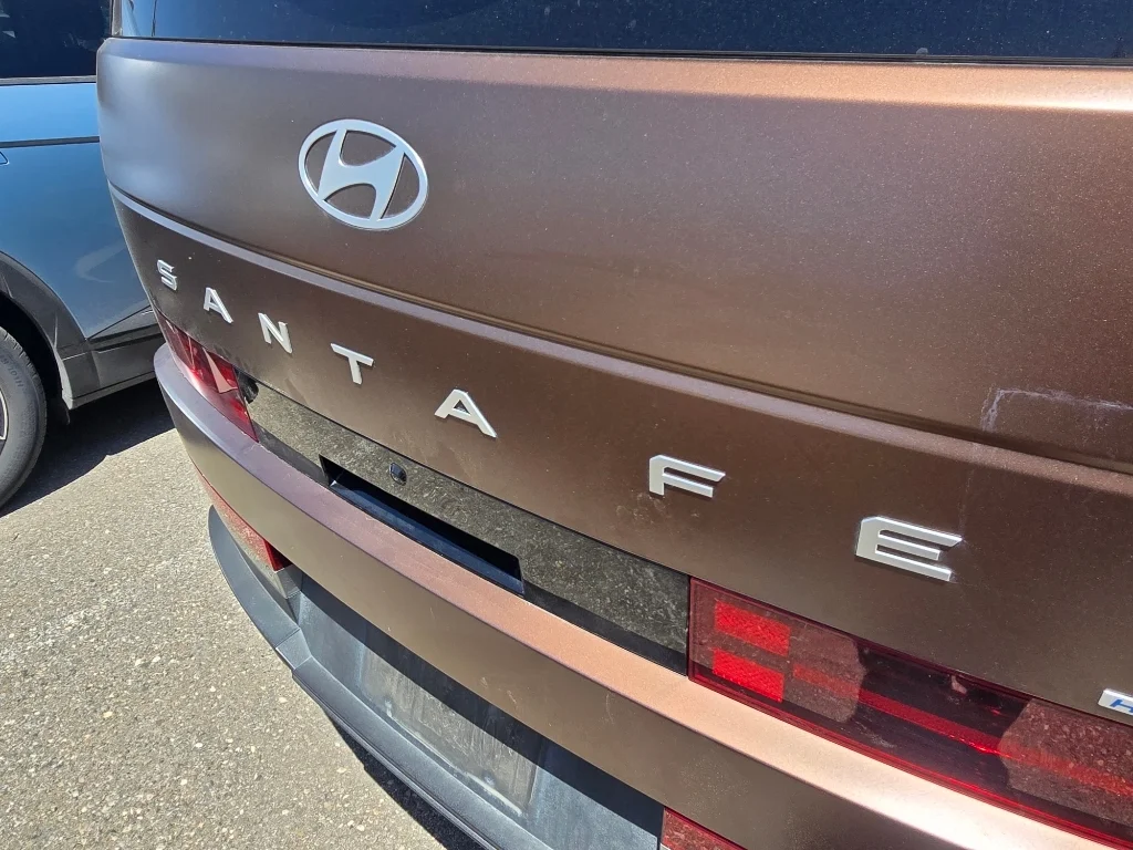 Used 2025 Earthy Brass Matte Hyundai Limited image 20