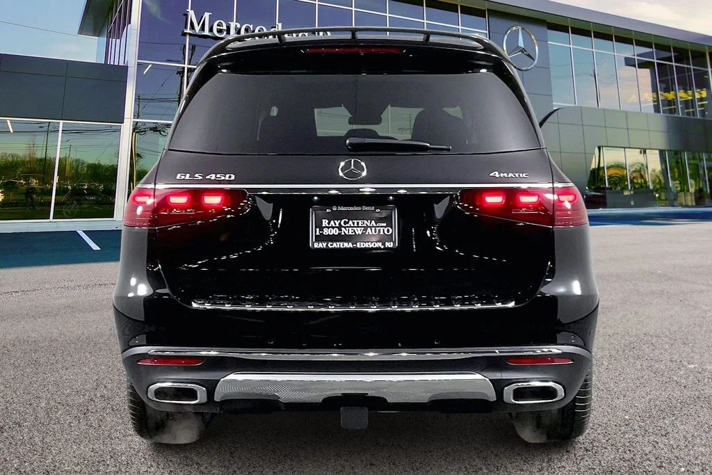 New 2026 Black Mercedes-Benz GLS 450 image 4