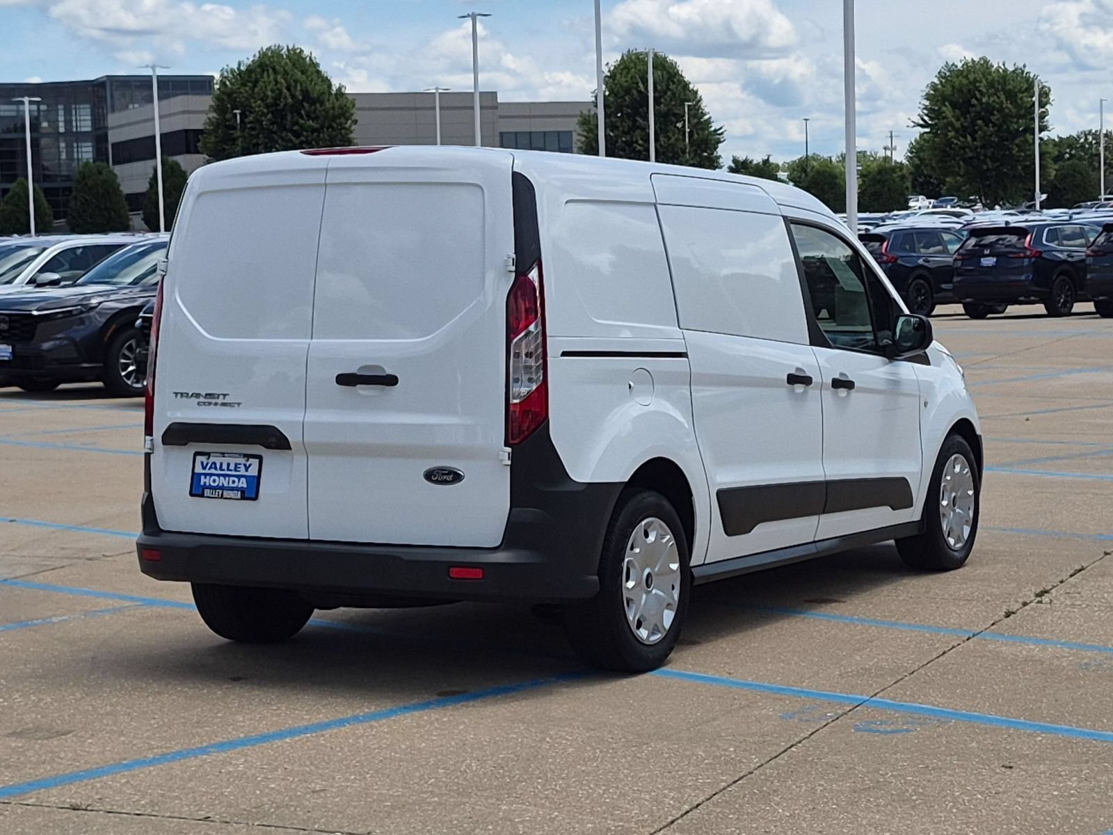 Used 2017 Frozen White Ford XL image 6