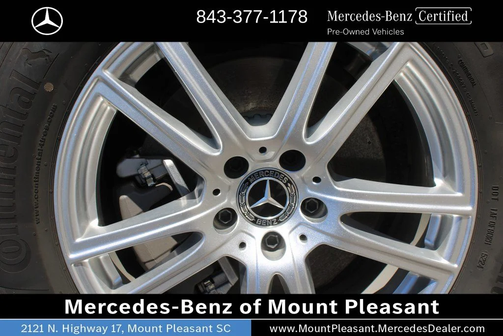Certified Used 2025 Black Mercedes-Benz GLC 300 image 19