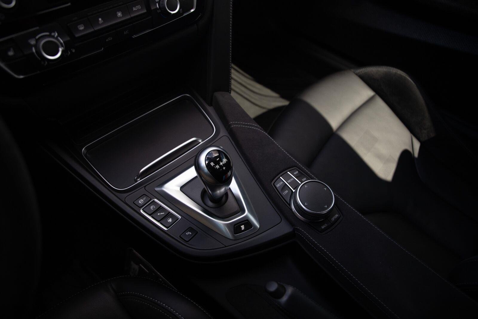 Used 2019 Alpine White BMW CS image 13